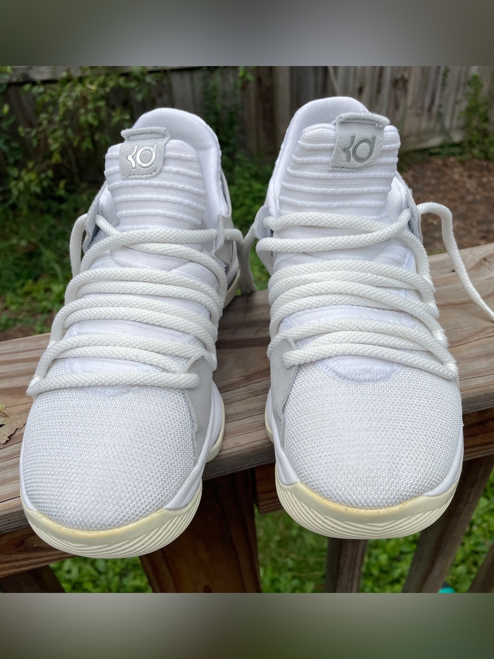 Nike KD 10 Basketball Sneakers Girls US 5.5Y White & Gray